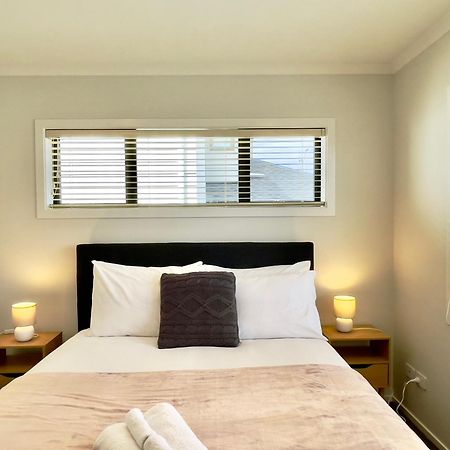 Sky Stars Brand-New Comfortable 3 & 4-Bedroom Houses Auckland Exterior photo
