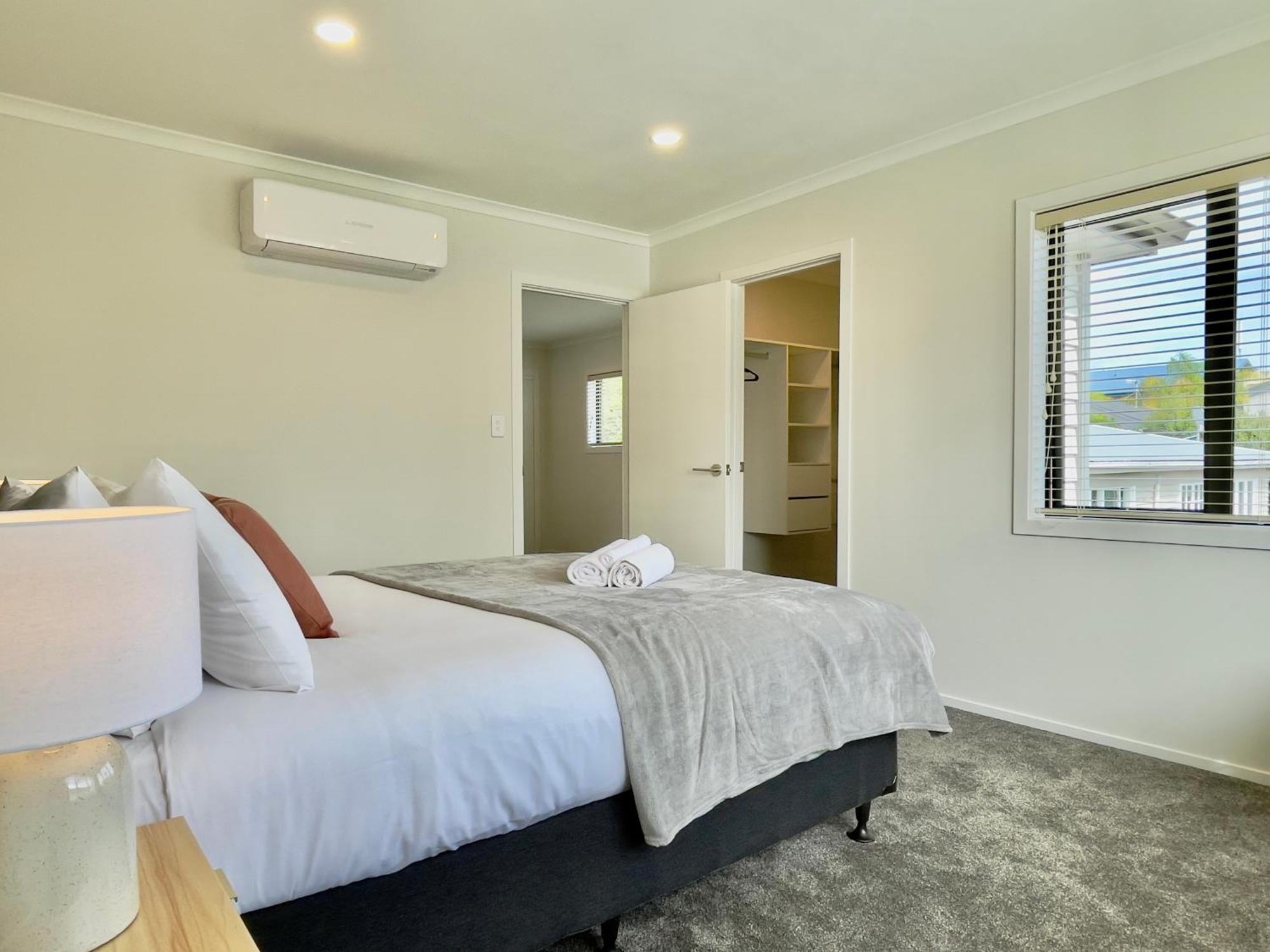 Sky Stars Brand-New Comfortable 3 & 4-Bedroom Houses Auckland Exterior photo