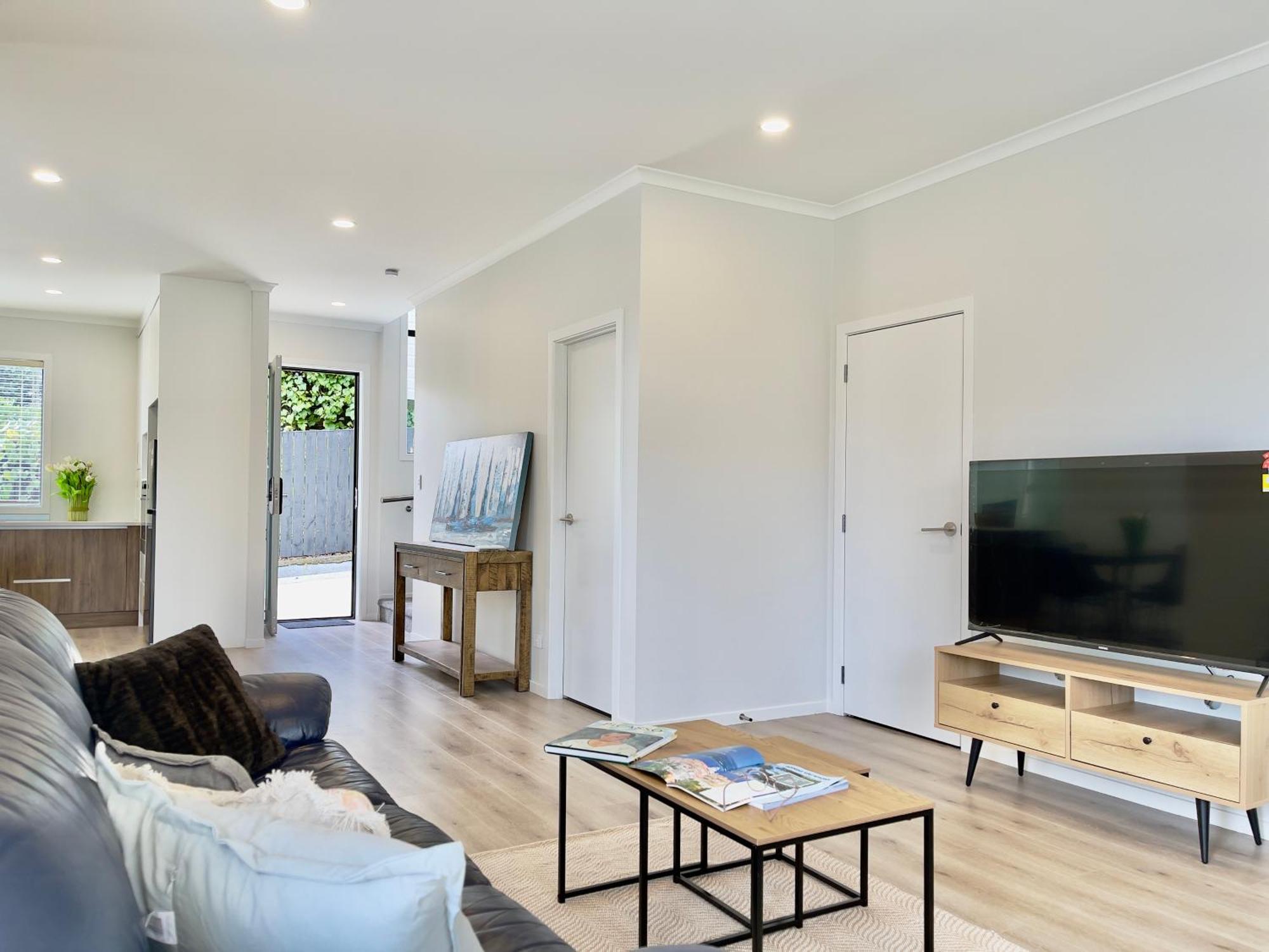 Sky Stars Brand-New Comfortable 3 & 4-Bedroom Houses Auckland Exterior photo