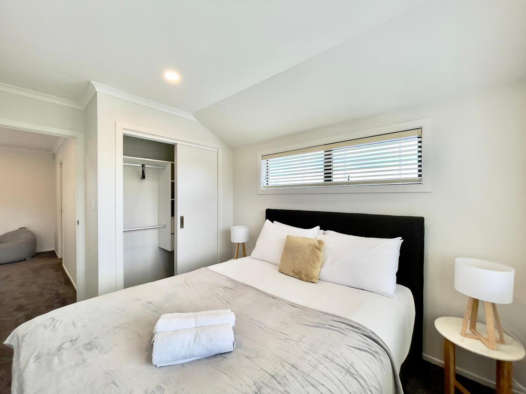 Sky Stars Brand-New Comfortable 3 & 4-Bedroom Houses Auckland Exterior photo