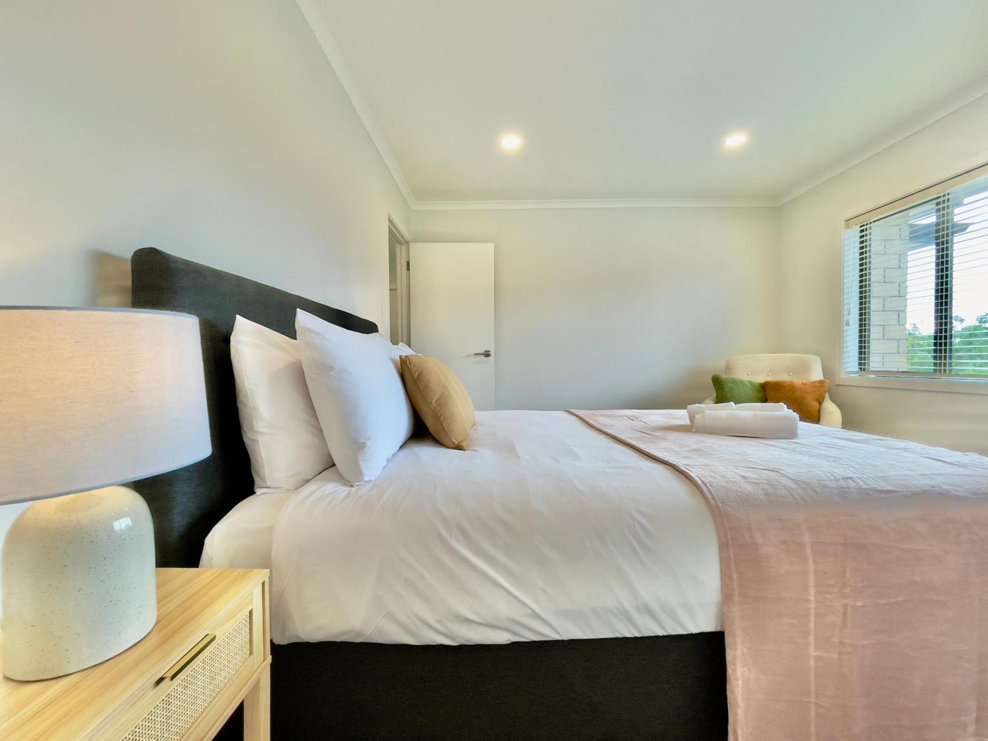 Sky Stars Brand-New Comfortable 3 & 4-Bedroom Houses Auckland Exterior photo