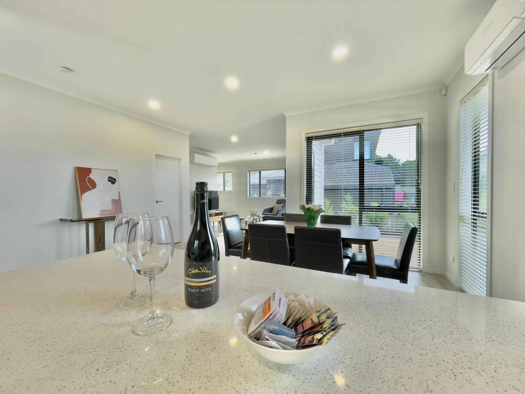 Sky Stars Brand-New Comfortable 3 & 4-Bedroom Houses Auckland Exterior photo
