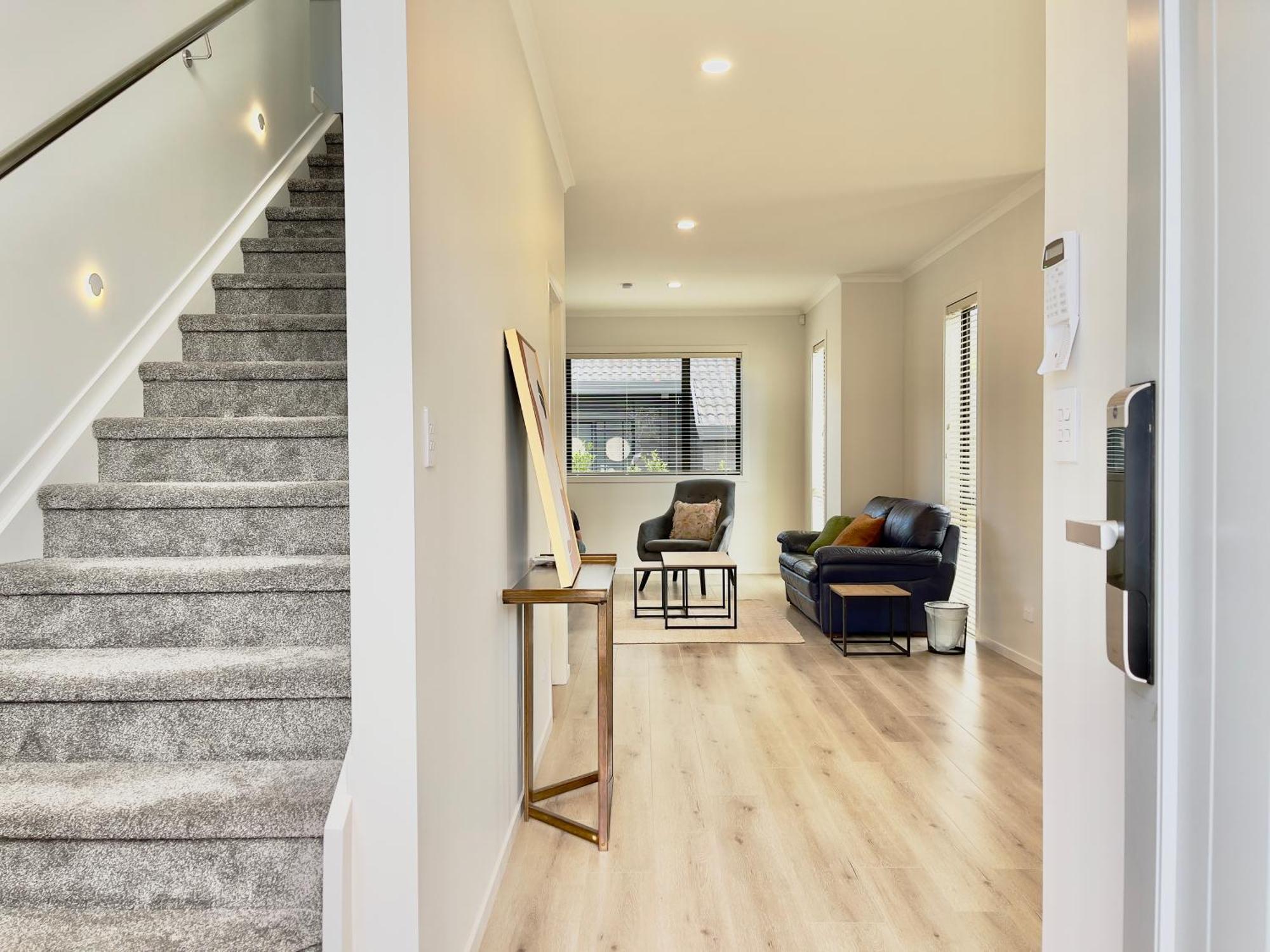 Sky Stars Brand-New Comfortable 3 & 4-Bedroom Houses Auckland Exterior photo